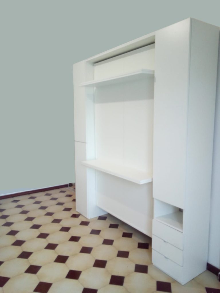Letto a scomparsa una piazza e mezza aperto